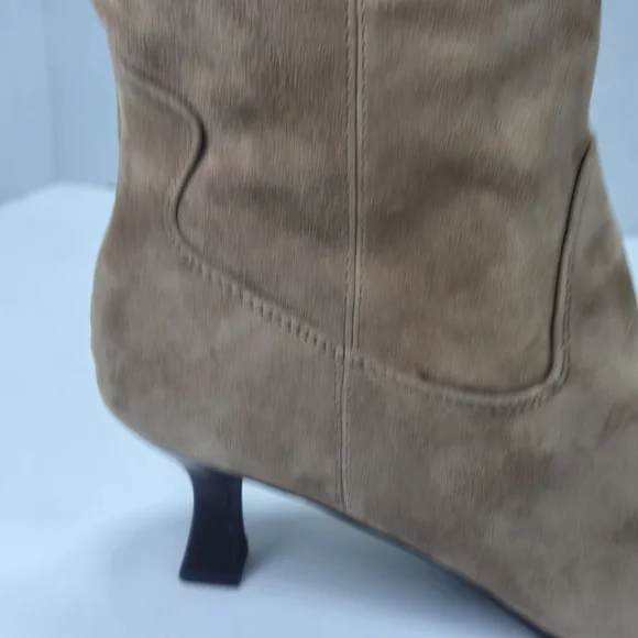 Jones New York Sonjah Tan Suede Leather Kitten Heeled Pointed Toe Boots Size 9.5 - Picture 10 of 15